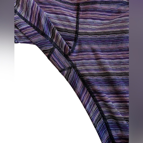 2 Pair Lululemon Leggings Sz 6 1- Speed Tight IV Striped 1-Wunder Under Tie Dye. - Picture 13 of 14